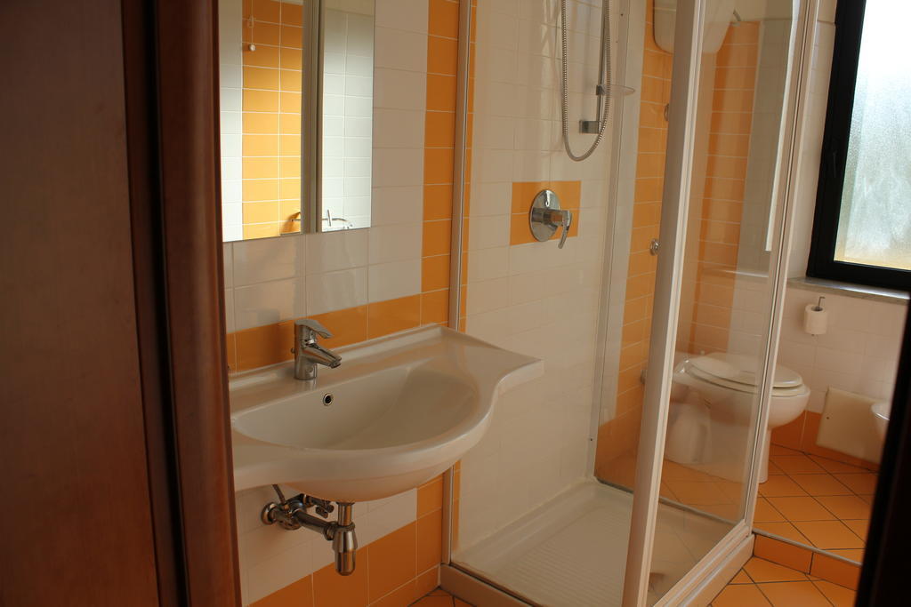 Hotel 106 Селлія-Маріна Номер фото